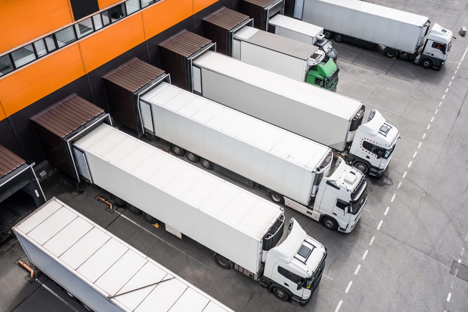 tail lift truck