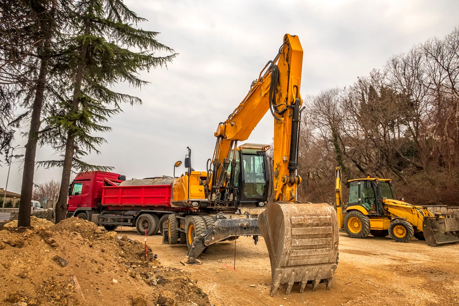 tail lift designed for construction vehicles